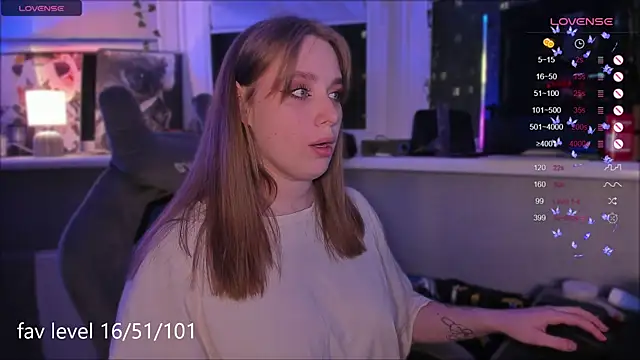 Snapshot of Rachel_Ro chatting on 28, 10, 2025 Rachel Ro online show from 28, 10, 2025