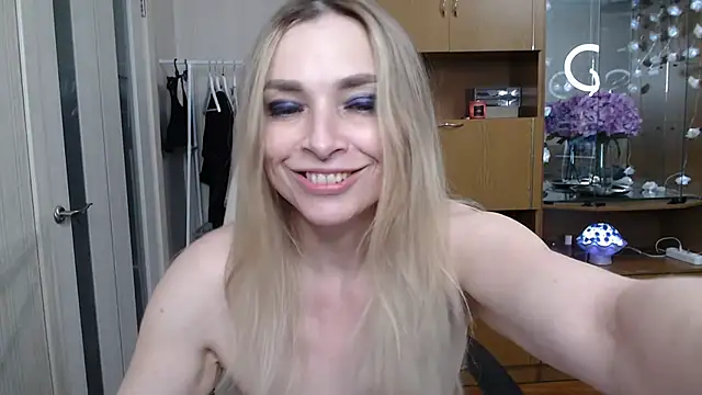 Snapshot of Mika_Passion chatting on 29, 1, 2025 Mika Passion online show from 29, 1, 2025