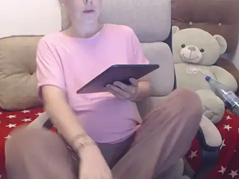 Aliss Hottie online show from 9, 10, 2025