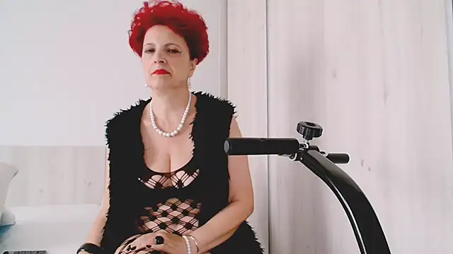 Snapshot of MilfSupreme chatting on 3, 10, 2025 MilfSupreme online show from 3, 10, 2025