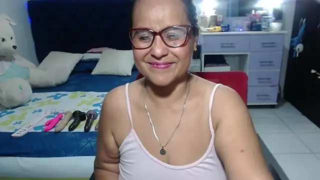 pervert mommy  online show from 12, 4, 2026