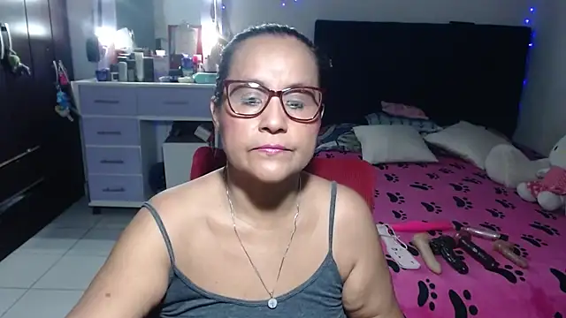 pervert mommy  online show from 16, 7, 2026
