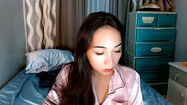 SweetLilly 18 online show from 17, 6, 2026