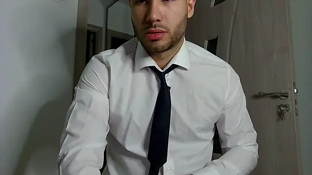 Justynn1 online show from 24, 12, 2024