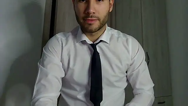 Justynn1 online show from 10, 1, 2025