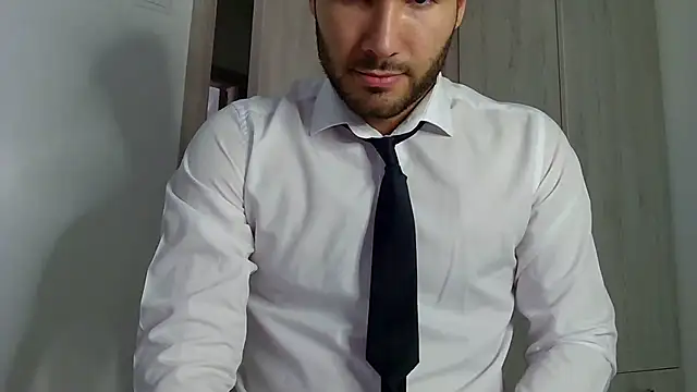 Justynn1 online show from 4, 2, 2025