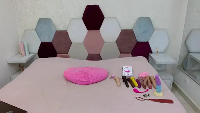 angel blue online show from 1, 2, 2026