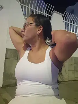 Snapshot of DAELAA chatting on 19, 3, 2025 DAELAA online show from 19, 3, 2025