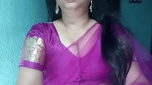 Snapshot of YourModhu chatting on 17, 4, 2026 YourModhu online show from 17, 4, 2026