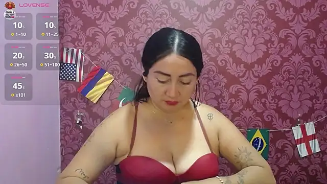 Snapshot of juliana_diaz chatting on 27, 6, 2026 juliana diaz online show from 27, 6, 2026