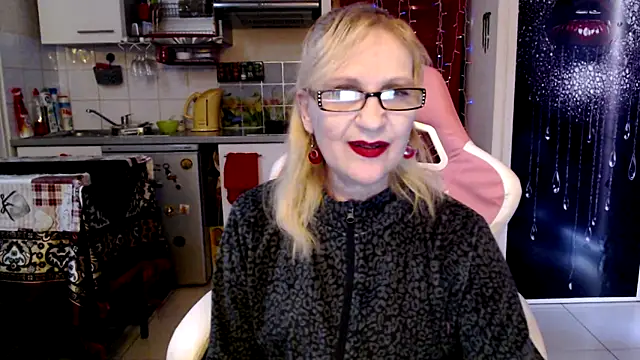 Snapshot of Ala-N-Dala chatting on 8, 4, 2026 Ala-N-Dala online show from 8, 4, 2026