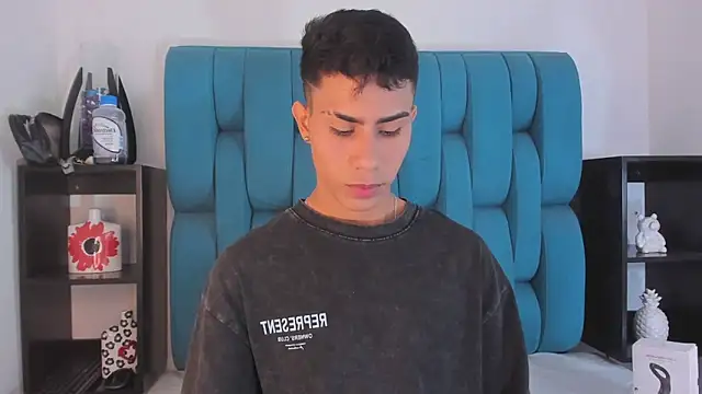 Snapshot of AlanNaughty chatting on 31, 12, 2024 AlanNaughty online show from 31, 12, 2024