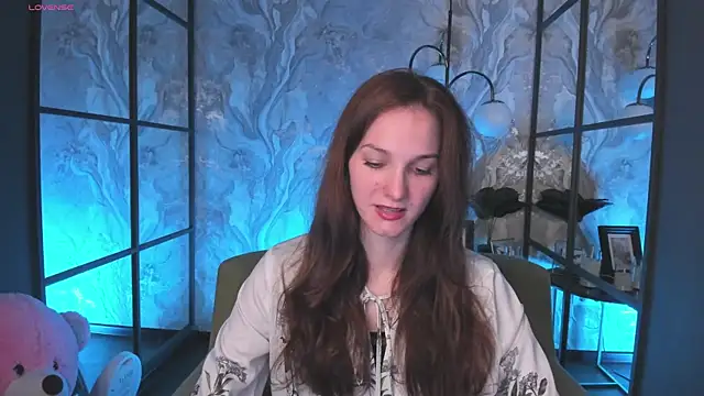 MirandaGlow online show from 5, 4, 2026