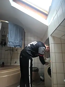 Snapshot of AnubisTVirus chatting on 15, 12, 2025 AnubisTVirus online show from 15, 12, 2025