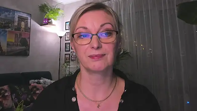 vanessa chat online show from 22, 1, 2025