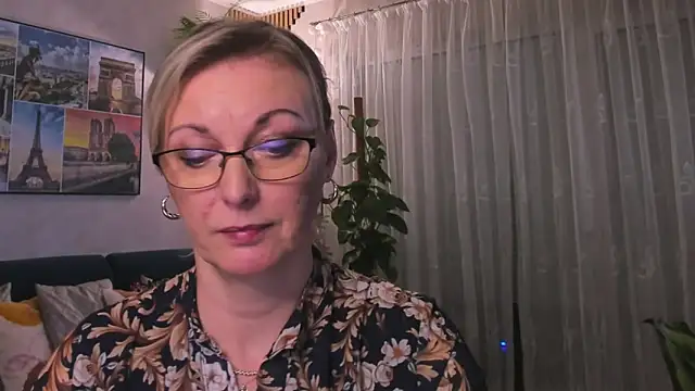 vanessa chat online show from 27, 2, 2025