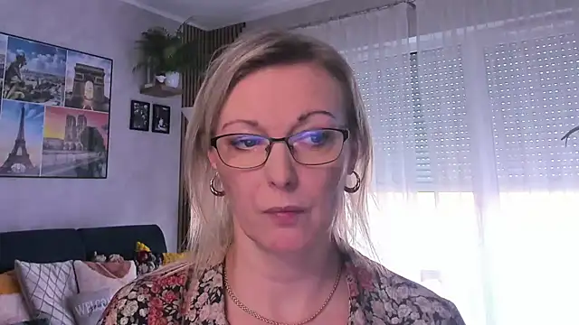 vanessa chat online show from 10, 3, 2025