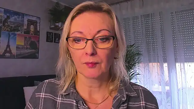 vanessa chat online show from 12, 11, 2025