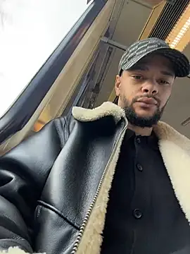 Lionayowe online show from 16, 4, 2026