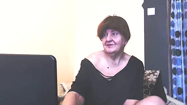 Snapshot of MioritaHard chatting on 21, 4, 2026 MioritaHard online show from 21, 4, 2026