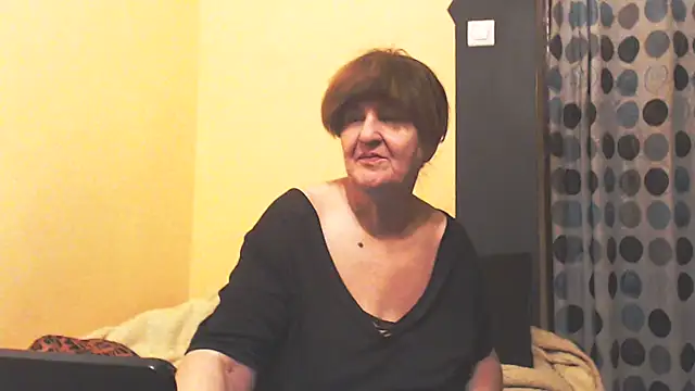 Snapshot of MioritaHard chatting on 23, 4, 2026 MioritaHard online show from 23, 4, 2026