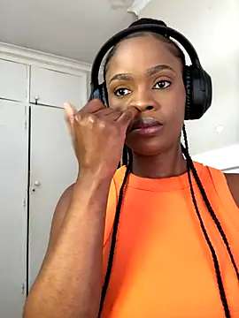 LuciousLips96 online show from 25, 9, 2025