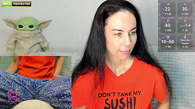 Snapshot of 3ight33nplus chatting on 14, 3, 2025 3ight33nplus online show from 14, 3, 2025