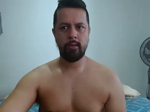 Snapshot of TRIISTAN_KING10 chatting on 14, 11, 2025 TRIISTAN KING10 online show from 14, 11, 2025