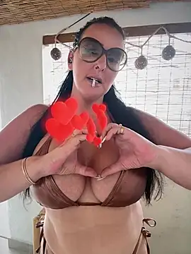 TiffanyRoxx online show from 23, 7, 2026