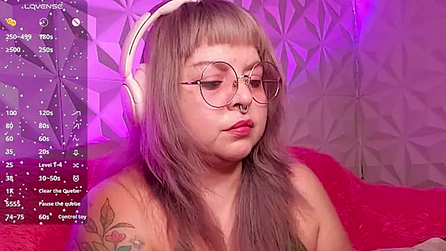 Satyn doll online show from 11, 11, 2025