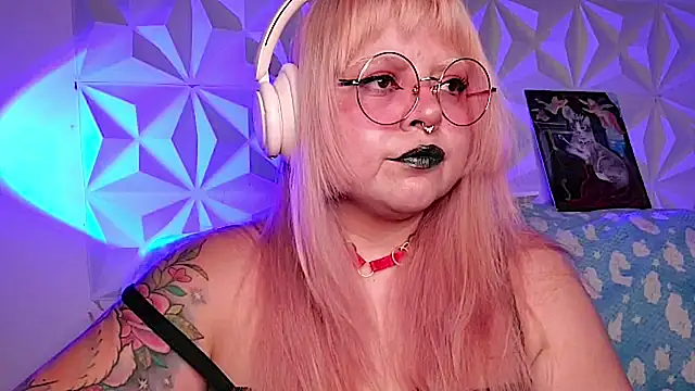 Snapshot of Satyn_doll chatting on 30, 4, 2026 Satyn doll online show from 30, 4, 2026