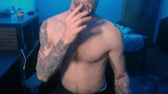 SexxxyLouis online show from 1, 3, 2025