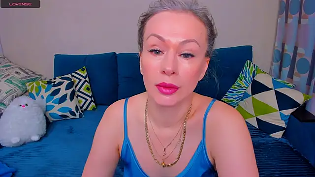 EllenMoore online show from 4, 11, 2025