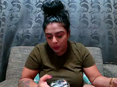 indianishkq7 online show from 31, 1, 2025