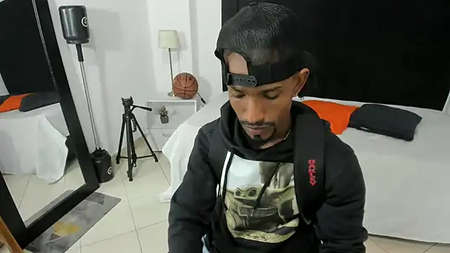 anhtony wayans online show from 5, 10, 2025