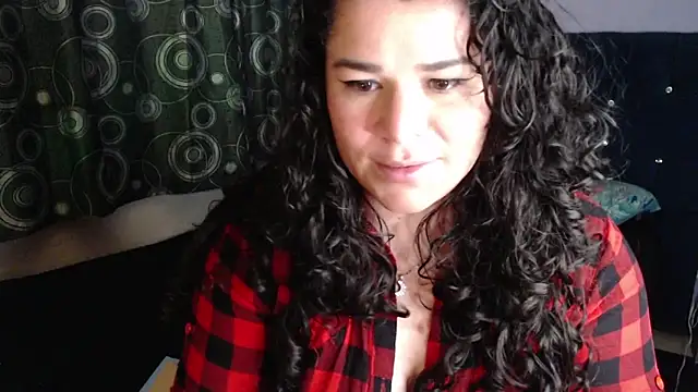 Snapshot of ANGELIQUE_KLANE chatting on 11, 6, 2026 ANGELIQUE KLANE online show from 11, 6, 2026