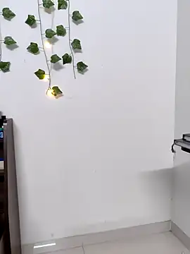 MumbaiMaskGirl online show from 16, 1, 2025