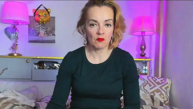 KateConner online show from 22, 3, 2025