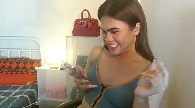 Snapshot of JustineBIGCUM chatting on 1, 2, 2025 JustineBIGCUM online show from 1, 2, 2025