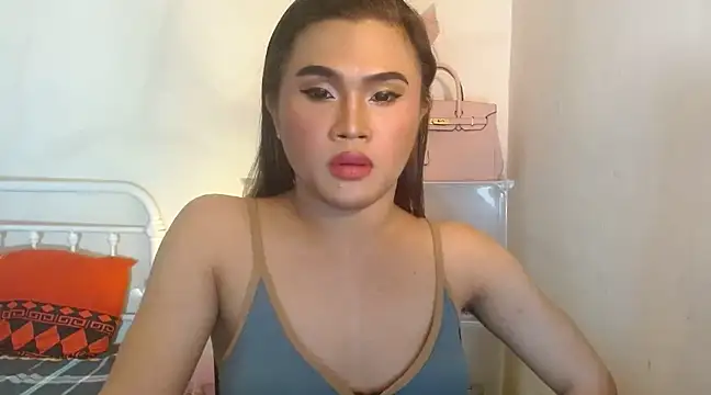 Snapshot of JustineBIGCUM chatting on 5, 2, 2025 JustineBIGCUM online show from 5, 2, 2025