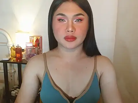 Snapshot of JustineBIGCUM chatting on 7, 10, 2025 JustineBIGCUM online show from 7, 10, 2025