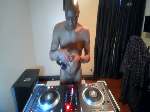 longdick4you8686 online show from 25, 12, 2024