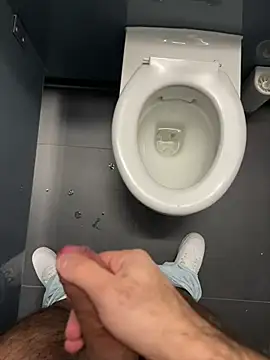 mrcumshotboy online show from 22, 2, 2025