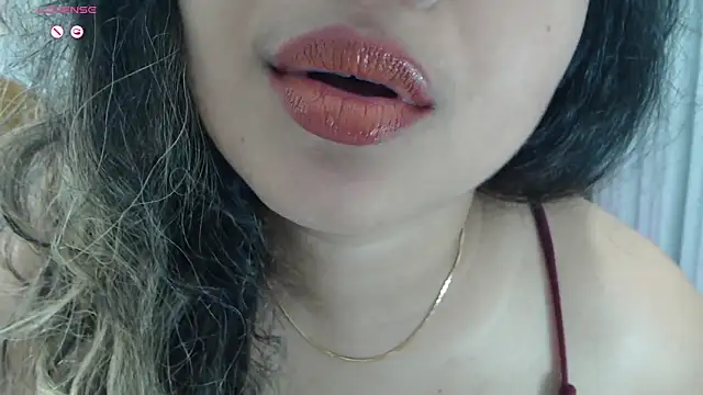 Snapshot of _neesha_414_ chatting on 3, 10, 2025 neesha 414 online show from 3, 10, 2025