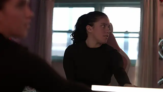 Nikki Torres online show from 25, 2, 2025