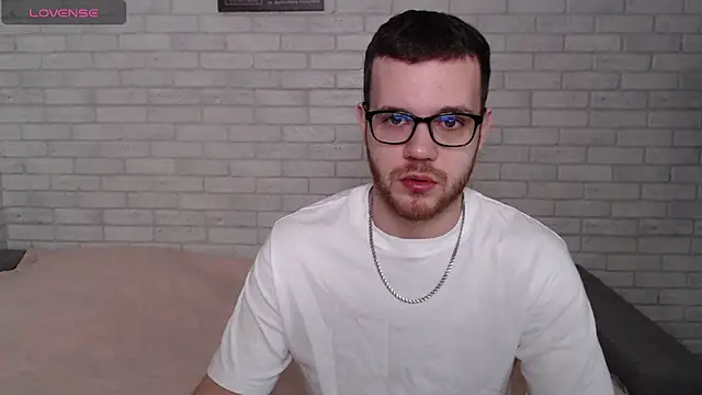 Alexxx horny online show from 5, 4, 2026