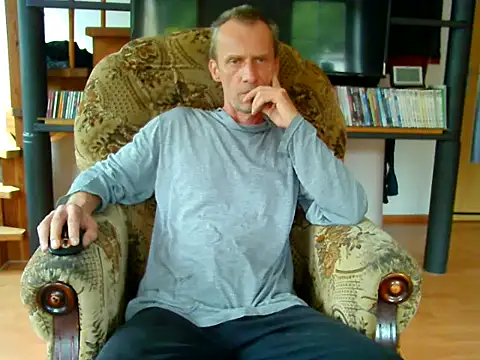 Snapshot of xxBareBabyxx chatting on 6, 10, 2025 xxBareBabyxx online show from 6, 10, 2025