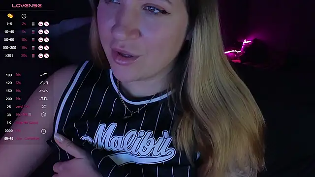 Snapshot of Fairy__Sofia chatting on 5, 12, 2024 Fairy Sofia online show from 5, 12, 2024