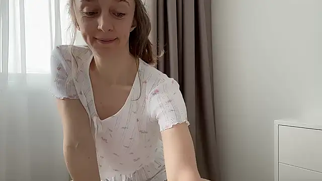 Snapshot of ShySchoolGirl chatting on 27, 2, 2026 ShySchoolGirl online show from 27, 2, 2026