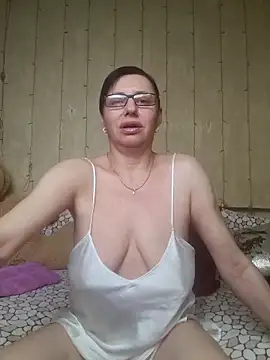 Amberhotqueen online show from 15, 3, 2025